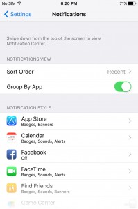 گروه بندی اطلاعیه ها توسط برنامه iOS 9 به شما این گزینه را می دهد که به جای داشتن آلارم روی صفحه نمایش قفل، توسط همان برنامه نوتیفیکیشن های خود را دسته بندی کنید. در منوی تنظیمات نوتیفیکیشن iOS، شما گزینه ای برای گروه بندی آنها پیدا می کنید.