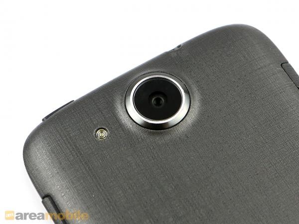 دوربین پشتی Acer Liquid Jade Z Plus با فوکوس خودکار تصاویری با تفکیک 13 مگا پیکسل می اندازد که در اصل حاکی از توانایی بالای این دوربین است.