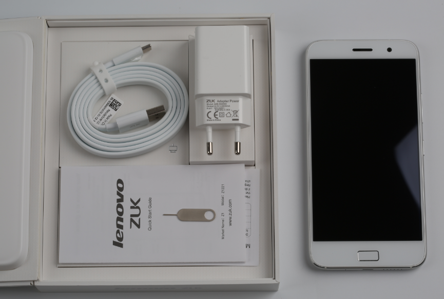 این گوشی بین المللی ZUK Z1 (جدا از نرم افزار های مختلف) به دستگاهی که در چین فروخته می شود، شبیه خواهد بود. 