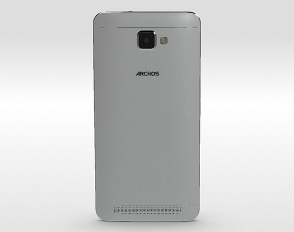 پشت این گوشی به ویژه به دلیل طراحی دوربین آن، ما را به یاد HTC One M9 می اندازد.