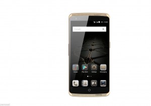 گوشی هوشمند اکسون الیت در غرفه ZTE در IFA 2015 به نمایش در خواهد آمد. اگر درباره در دسترس بودن این گوشی نگرانید باید به گفت که ZTE اعلام کرده است که اکسون الیت در بسیاری از بازار های سرتاسر دنیا منتشر خواهد شد؛