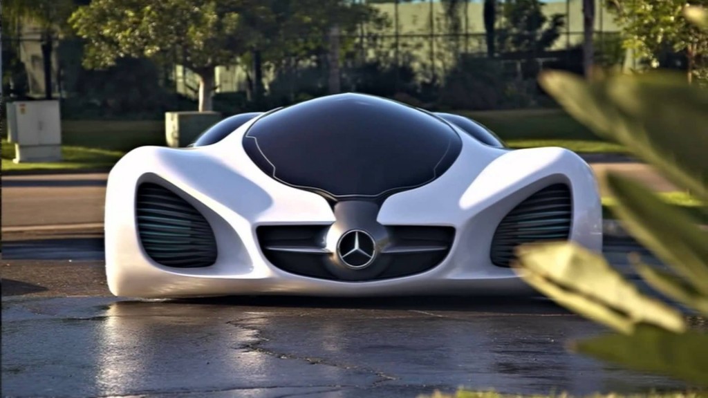 Mercedes-Benz Biome  این خودرو در سال 2010 خلق گردید. کانسپت مرسدس بنز Biome به جای خط تولید کارخانه در یک آزمایشگاه ساخته شد. حداکثر سرعت این کانسپت 187 مایل بر ساعت (300 کیلومتر بر ساعت) است.