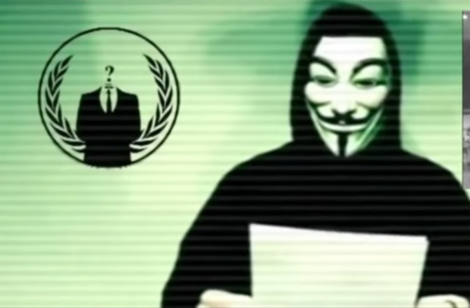 گروه هکر Anonymous در یک تهدید ویدیوئی به گروهک داعش: “این یک اعلان جنگ است”