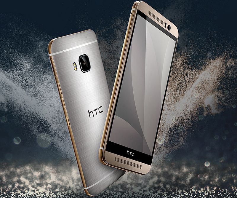 صفحه نمایش HTC One M9s یک نمایشگر 5 اینچی IPS فول اچ دی (رزولوشن 1920در 1080 پیکسل) است. به مانند گوشی های HTC One M9 و One M9e، گوشی مدل One M9s از یک پردازنده هشت هسته مدیا تک MT6795T هلیو Helio X10) X10) با سرعت کلاک 2.2 گیگا هرتز قدرت می گیرد. این گوشی دارای 2 گیگا بایت رم در کنار 16 گیگا بایت حافظه داخلی است که از طریق یک درگاه میکرو اس دی قابلیت ارتقا تا 2 ترا بایت را نیز دارد.