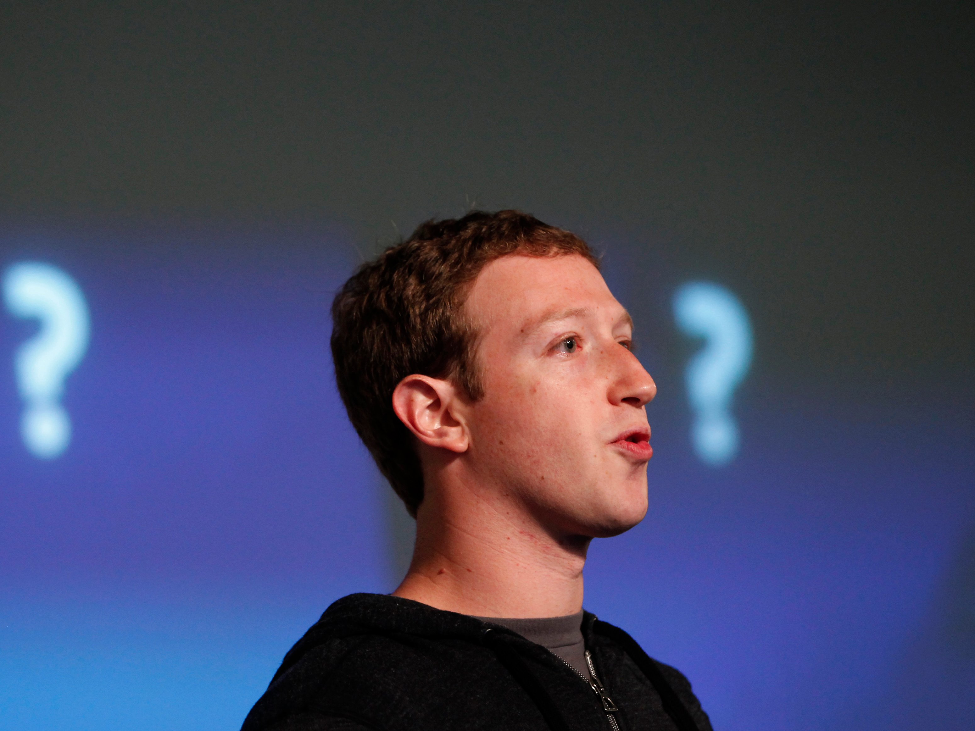 مارک زوکربرگ توضیح می دهد که چرا سهام فیس بوک خود را مستقیما به یک موسسه خیریه نمی بخشد