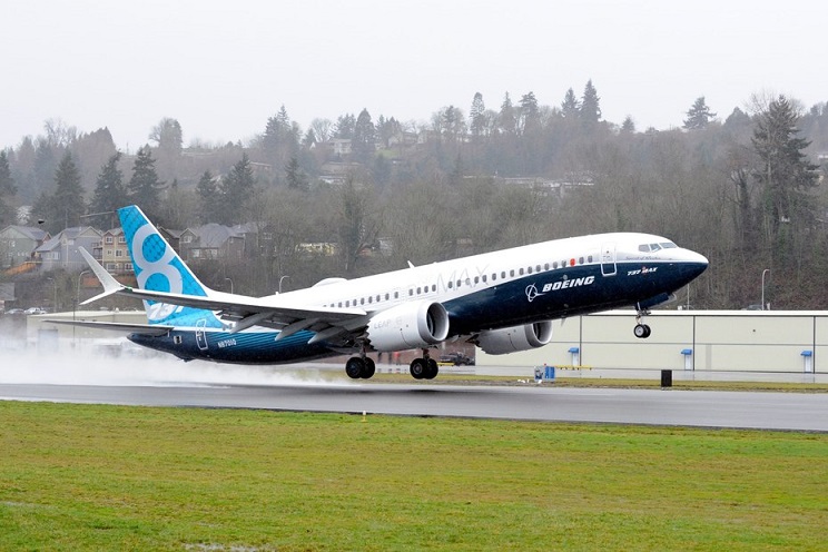 بوئینگ 737 MAX 8 به پرواز درآمد
