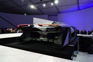 کانسپت FFZERO1 از نمای پشت در نمایشگاه CES 2016