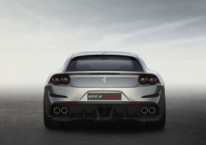 فراری جی تی سی 4 لوسو GTC4Lusso در نمایشگاه ماشین ژنو