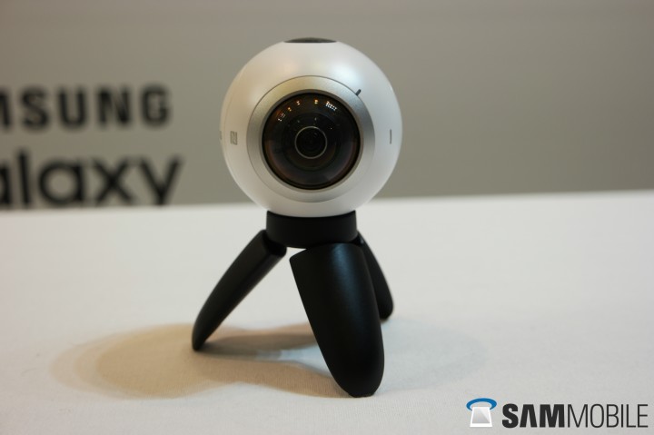 دوربین گیر 360 سامسونگ، در رویداد آنپک این شرکت در بارسلونا، معرفی شد.