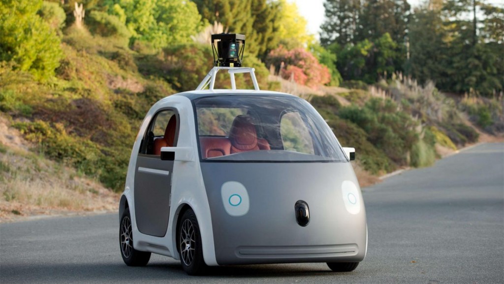اتومبیل خودران گوگل ، با 3 میلیون مایل رانندگی در روز شبیه سازی شد.