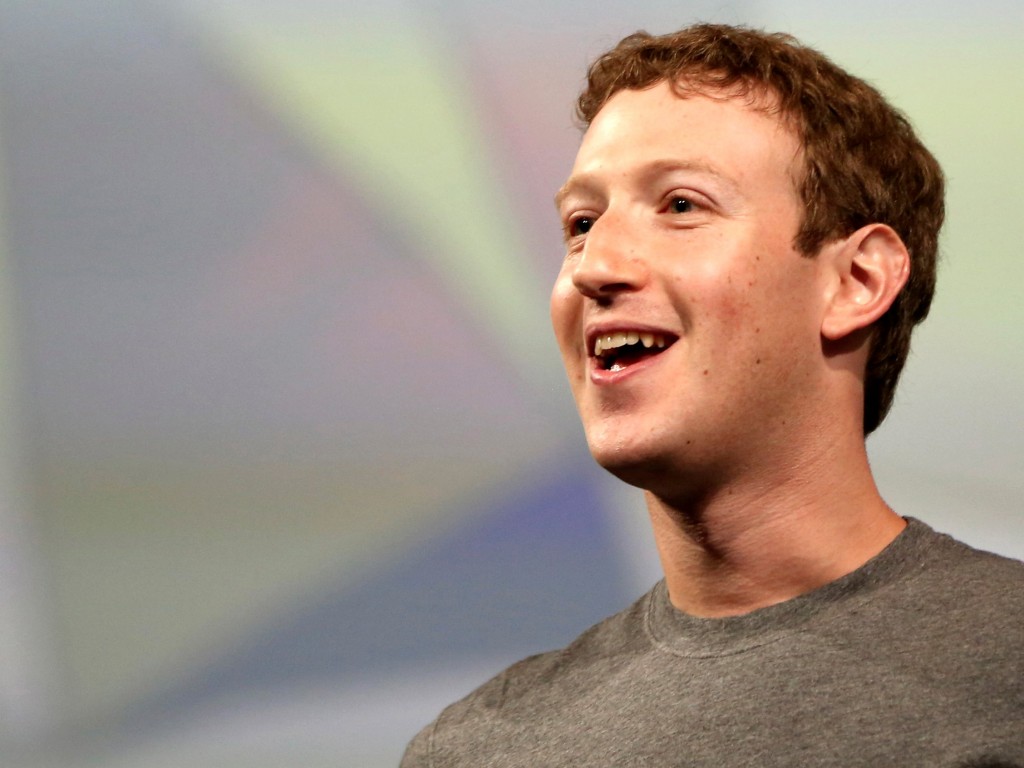 مارک زوکربرگ در مورد سه پروژه ی عظیم فیس بوک که برای 10 سال آینده، روی آنها سرمایه گذاری و برنامه ریزی کرده است، در یک چت آنلاین، صحبت کرد.