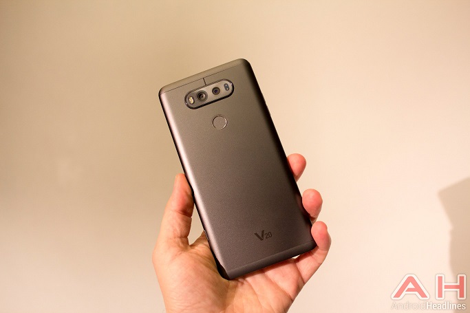 گوشی هوشمند LG V20 رسما توسط کمپانی ال جی رونمایی شد.