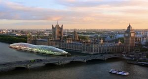 شرکت گنسلر به عنوان بزرگترین شرکت معماری جهان، پیشنهاد کرد که برای کاهش هزینه های کاخ وست مینستر، مجلس عوام و اعیان بریتانیا را به ساختمانی حبابی شکل در رودخانه تیمز لندن منتقل کند.