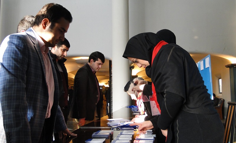 نهمین جشنواره وب و پنجمین جشنواره اپلیکیشن های موبایل ایران، دیروز در سالن های همایش پژوهشگاه نیرو تهران برگزار شد.
