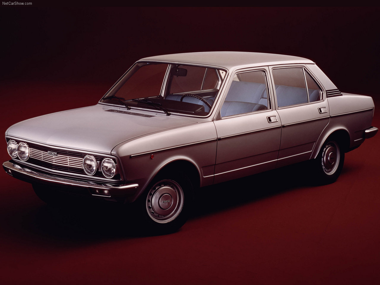 فیات 132 مدل سال 1974 میلادی که در بازار ایران نیز حضوری نسبتا موفق داشت