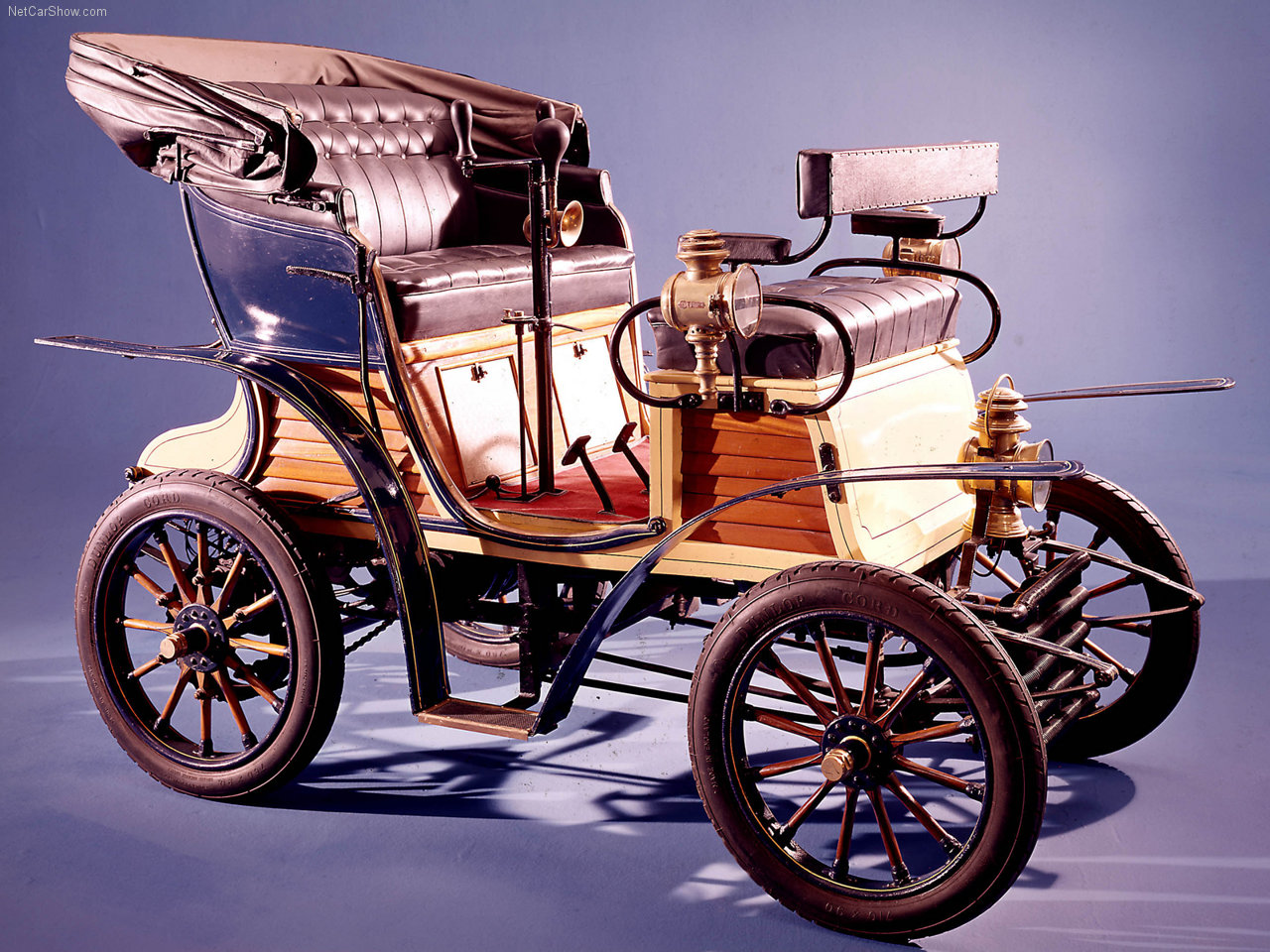 فیات 2HP مدل سال 1899میلادی