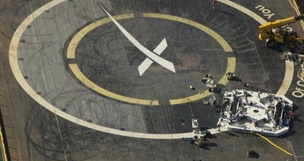 دستگاه رباتیک مرموز شرکت اسپیس ایکس در سکوی فرود کاناورال