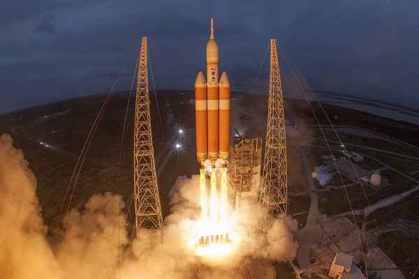 پرتاب ماهواره NROL-67 دفتر ملی شناسایی به‌وسیله موشک اطلس 5 متعلق به اتحادیه مشترک پرتاب از پایگاه هوافضای کیپ کاناورال.