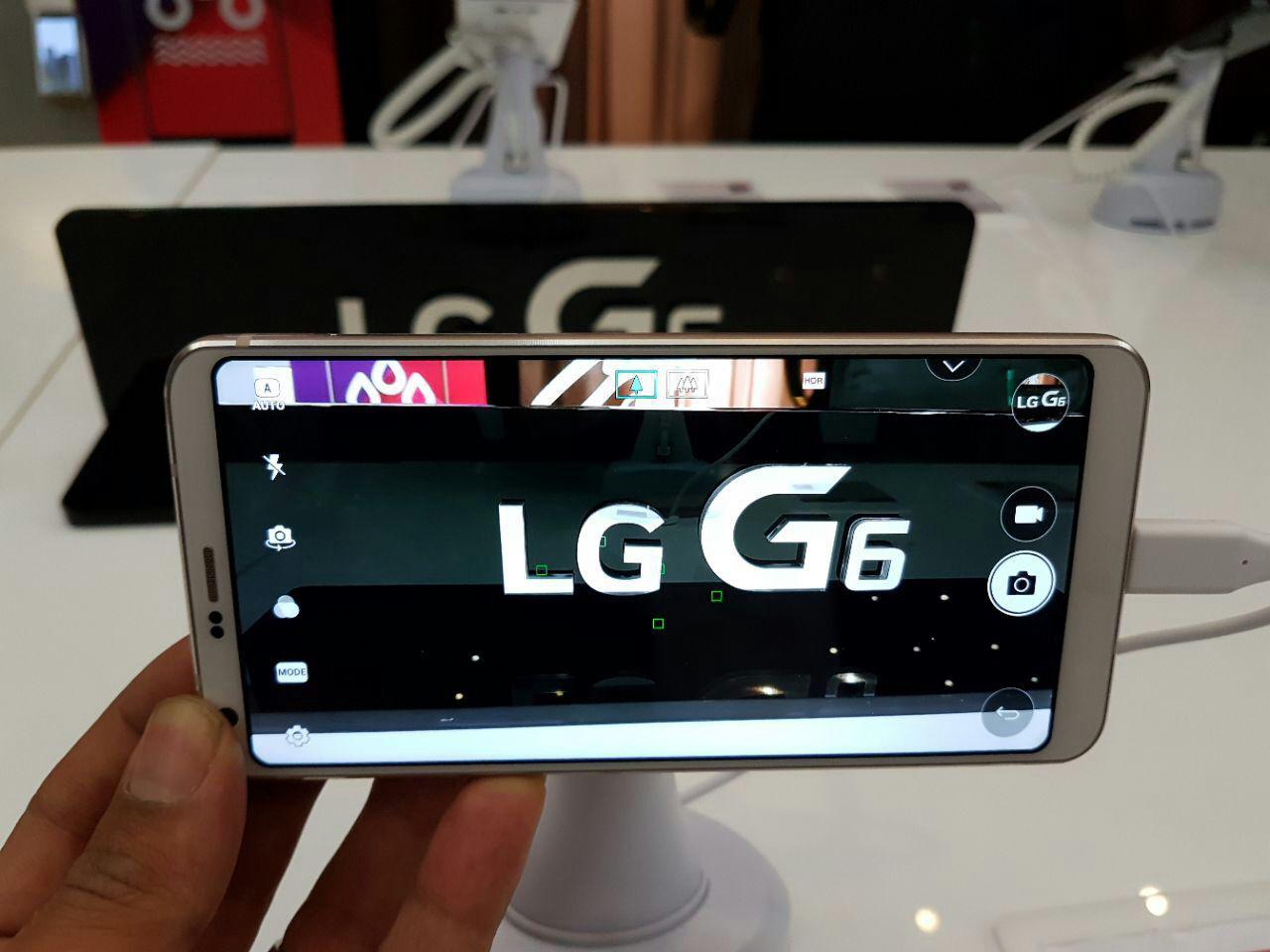 ال جی G6 موبایل پرچمدار جدید شرکت ال جی رسمی و با قمیتی بالا معرفی و وارد بازار ایران شده است. ال جی G6 یک تلفن بالارده و محصول برتر این شرکت محسوب می‌شود.