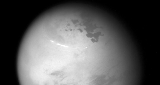 تصویر نجومی روز ناسا 1 تیر 96: تابستان شمالی در تیتان