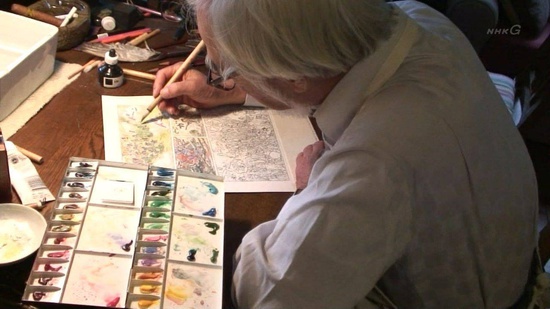 میازاکی در حال کشیدن نقاشی