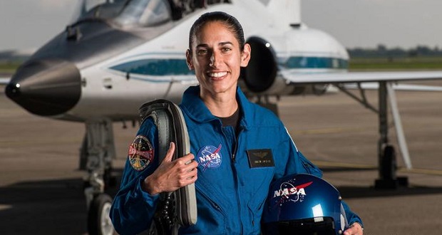 یاسمین مقبلی، فضانورد ایرانی‌الاصل ناسا: ما برای بقای خودمان نمی توانیم همیشه در زمین بمانیم!