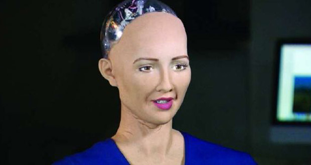 برای اولین بار در جهان: صوفیا؛ ربات زنی که شهروند عربستان شد!