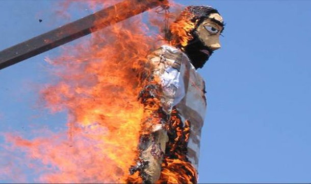 آتش زدن مترسک افراد مشهور در پاناما