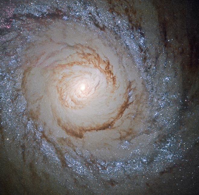 کهکشان M94