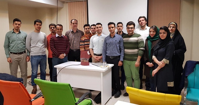 دوره نخبگان وبمستر احمد کلاته برای 2000 نفر اشتغال زایی آنلاین کرد