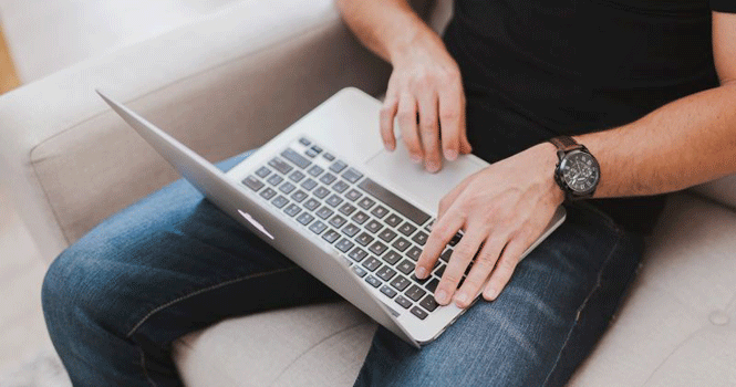 ناباروری در مردان با قرار دادن لپ تاپ روی پا؛ آیا چنین چیزی صحت دارد؟