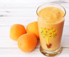 زردآلو نوشیدنی برای رفع عطش و تشنگی