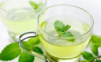 نعنا و عسل نوشیدنی برای رفع عطش و تشنگی