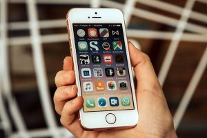 آیفون اس ای 2 (iPhone SE 2)