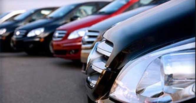 موافقت دولت با ترخیص خودروهای مانده در گمرک