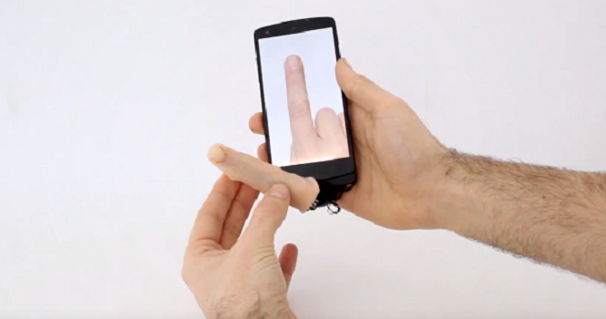 انگشت رباتیک MobilLimb به گوشی هوشمند شما جان می‌بخشد [تماشا کنید]