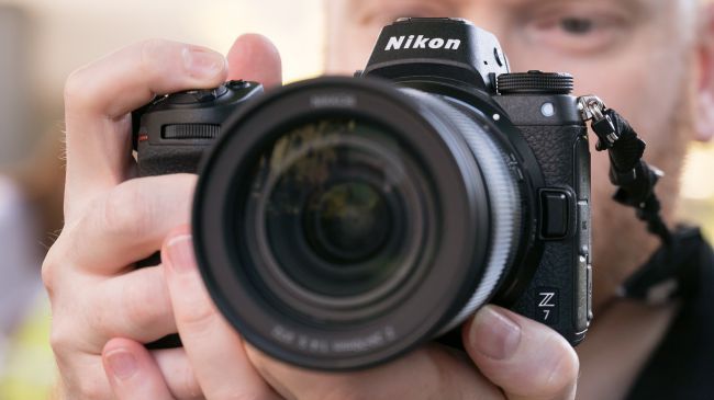 نیکون زد 7: اولین دوربین سری Z فول فریم نیکون