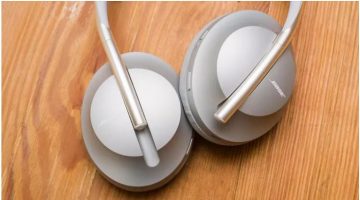 بهترین هدفون های کاهنده نویز برای برقراری تماس: هدفون 700 کاهنده نویز بوز (Bose Noise Cancelling Headphones 700)