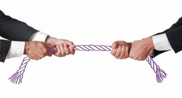 4- برای هر قراردادی مذاکره و چانه زنی کنید