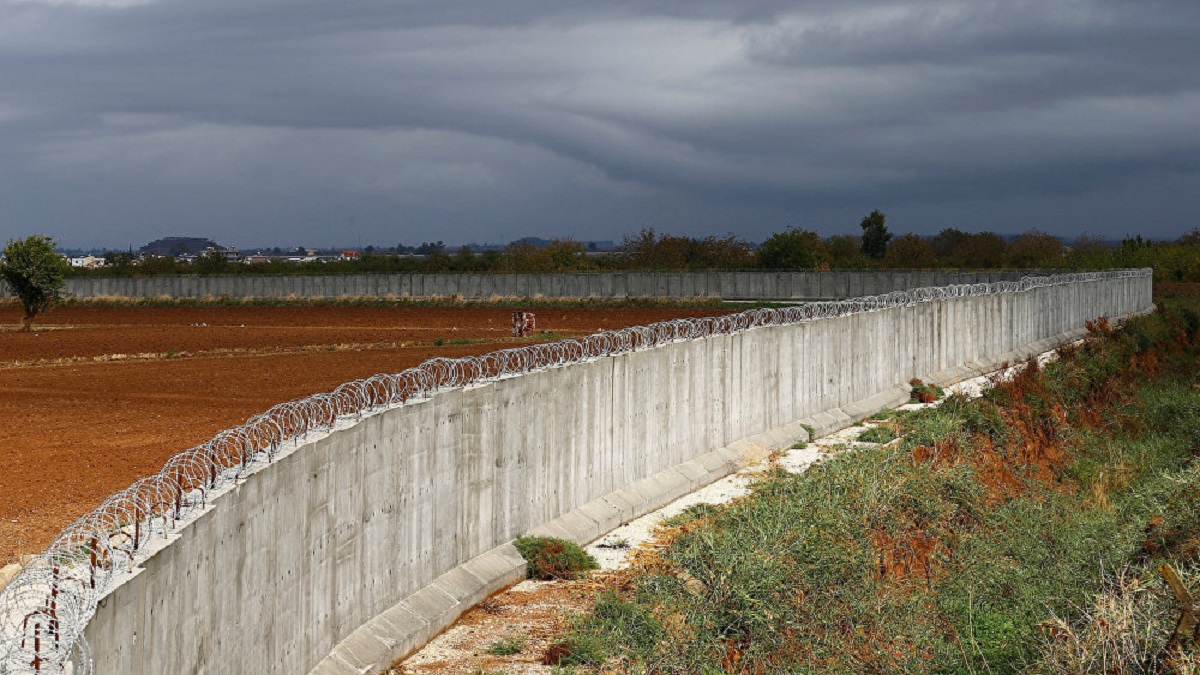ساخت دیوار در مرز ایران و ترکیه ؛ ماجرا چیست و کاربران چه می گویند؟