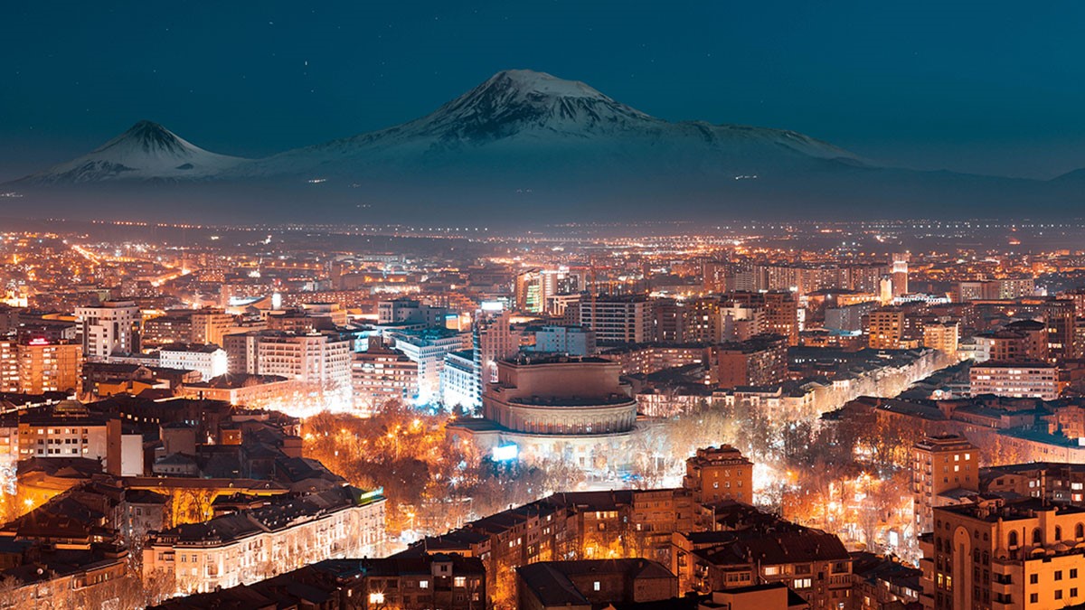 راهنمای کامل سفر با اتوبوس به ارمنستان [شرایط و هزینه‌ها]