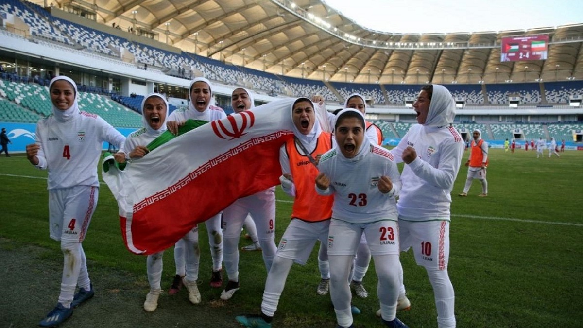 پخش زنده فوتبال زنان ایران هند 30 دی 1400