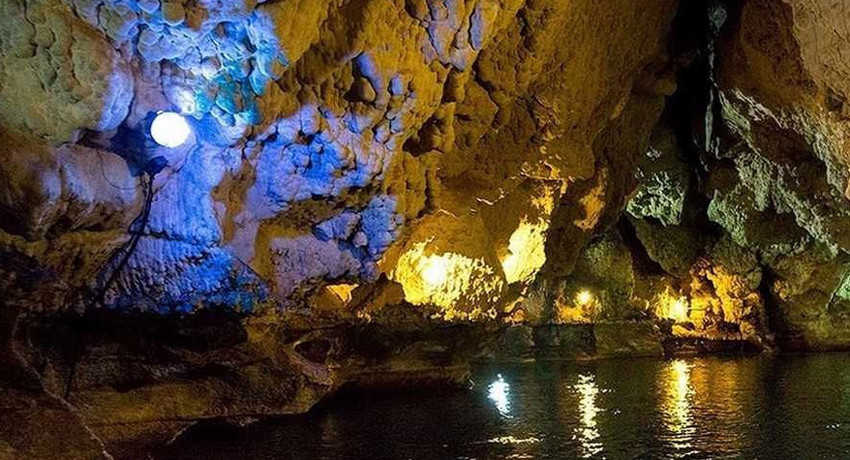 غار قوری قلعه - غارهای آبی ایران