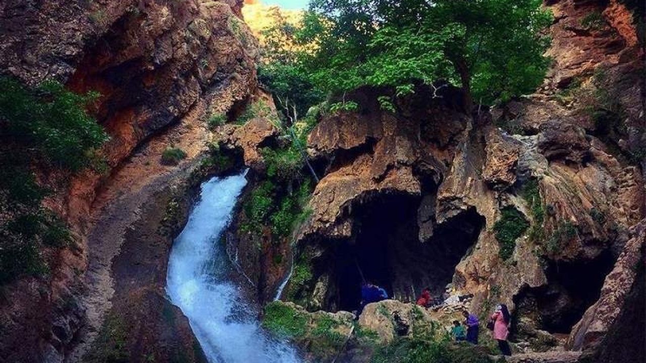 زیباترین آبشارهای ایران ؛ لذت گردشگری برای عاشقان طبیعت