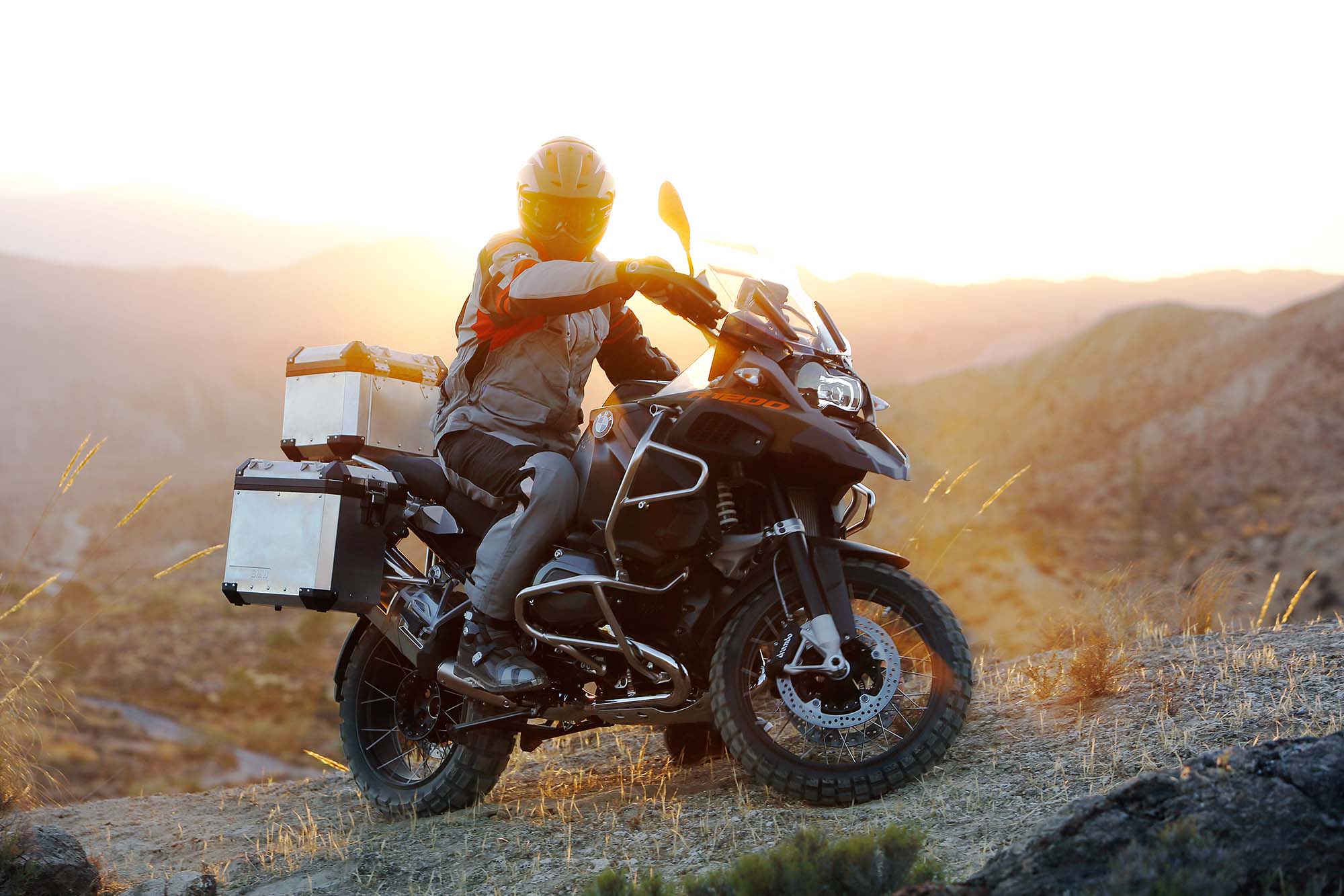 سفر با موتورسیکلت ؛ راهنمای جامع سفر با موتورسیکلت