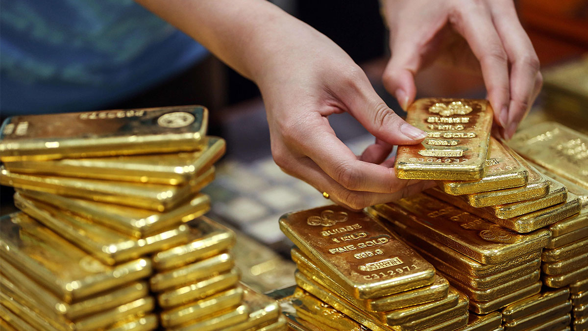 معاملات فردایی طلا ممنوع شد؛ معامله گران تحت پیگرد قرار می‌گیرند