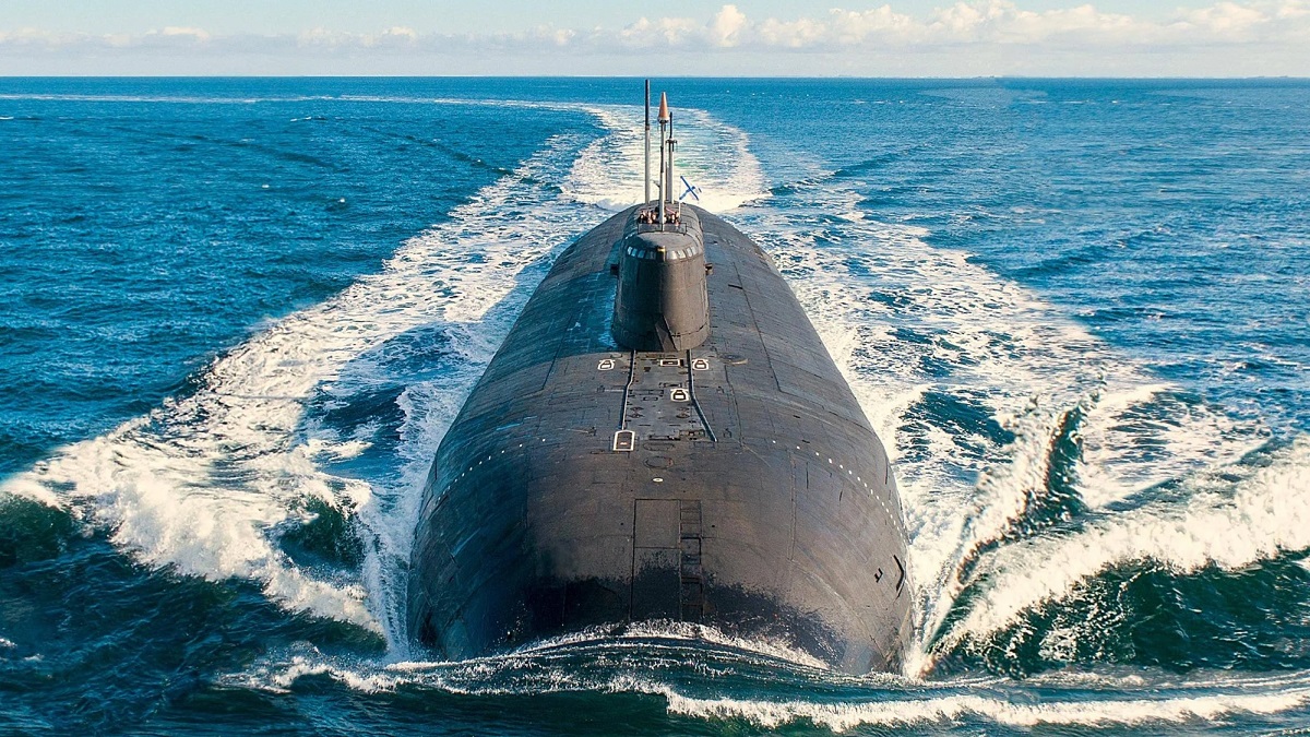 مخوف ترین و بلندترین زیردریایی جهان در اختیار ارتش روسیه قرار گرفت