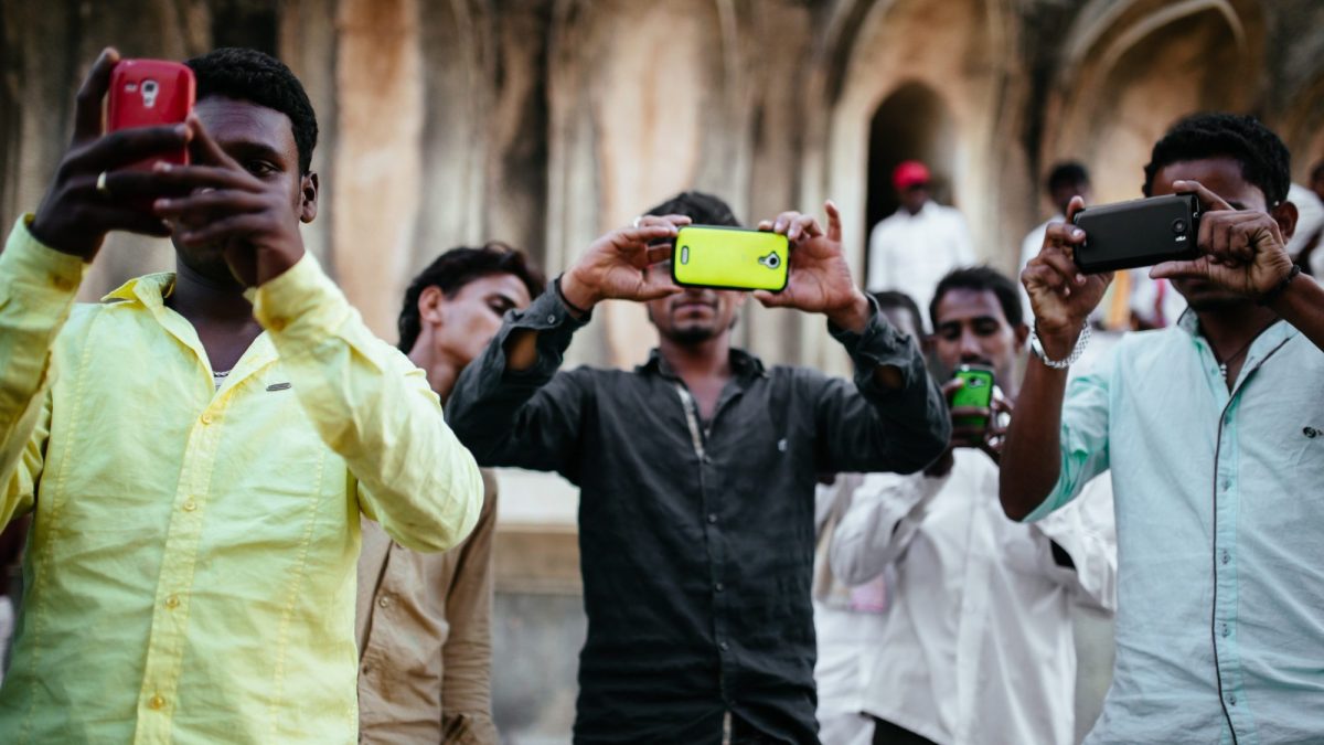 واکنش دولت هند به خبر ممنوعیت واردات گوشی‌ ارزان‌قیمت چینی