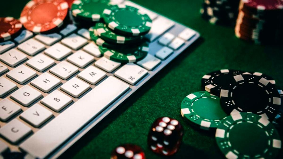 تعیین مجازات قمار اینترنتی توسط مجلس