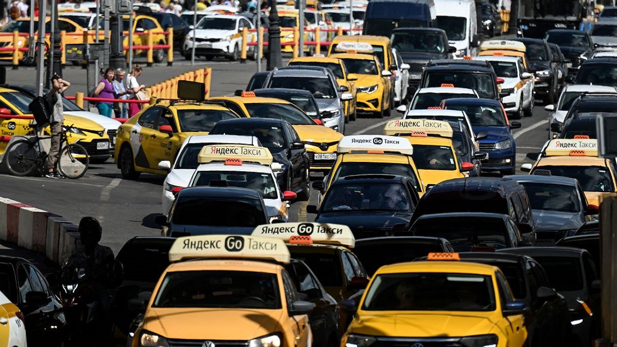 ایجاد ترافیک سنگین در مسکو با هک برنامه درخواست تاکسی!
